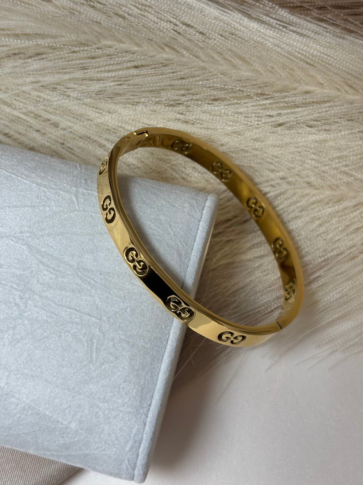 G Indented Bracelet